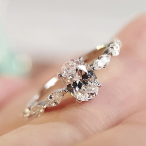 Zoirci silver ring